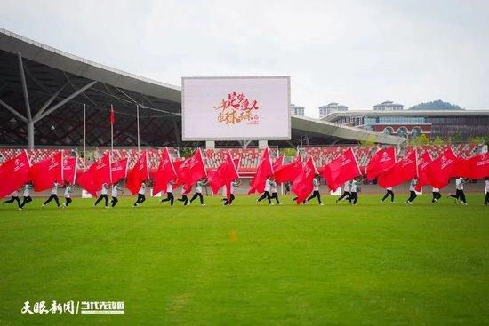 无论是《独立日》中遮天蔽日的外星飞舰将城市化为乌有的恐怖景象；还是《后天》里汹涌骇浪吞没城市的绝望境地；抑或是《2012》中火光冲天，大陆分崩离析的人间炼狱，数个影史名场面至今依然历历在目